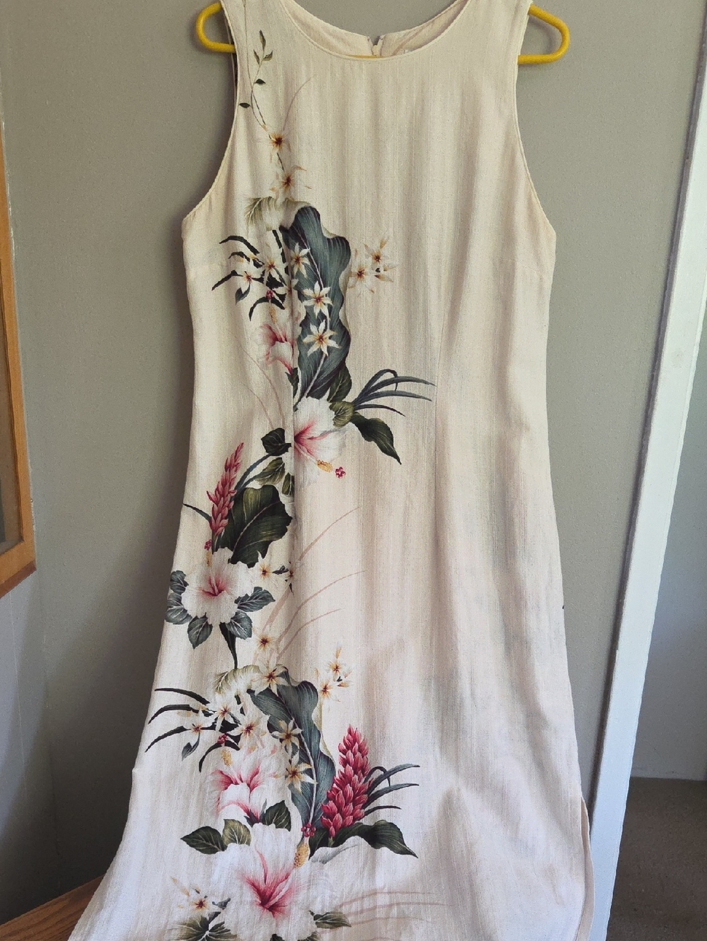 Hawaiian Sleeveless Cream Floral Maxi Dress